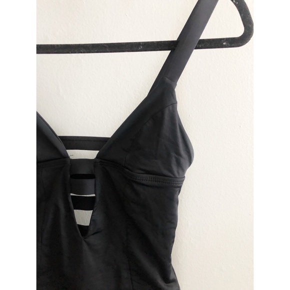 Vitamin A | Neutra Maillot One Piece Swimsuit - Picture 6 of 7